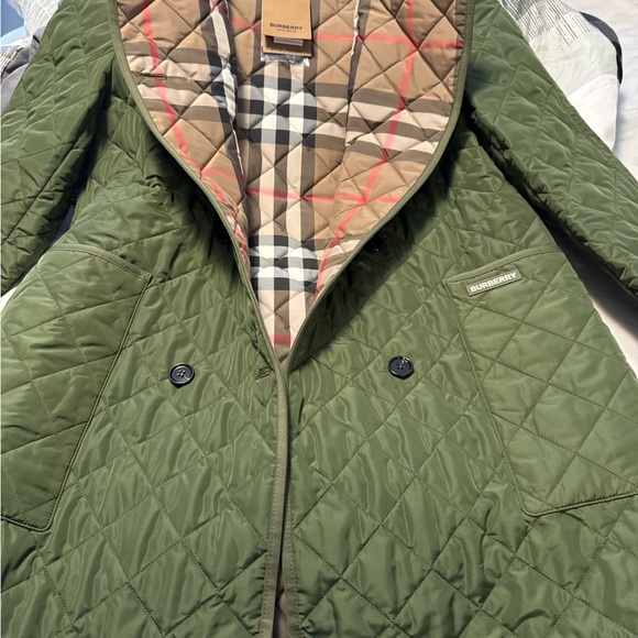 Burberry Jackets & Blazers - Burberry Olive Green Quilted Puffer Jacket with Signature Check Lining